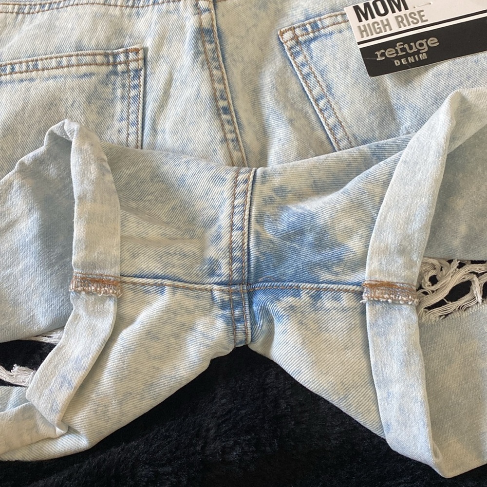 High Rise Distressed Lightwash Shorts - Picture 7 of 7